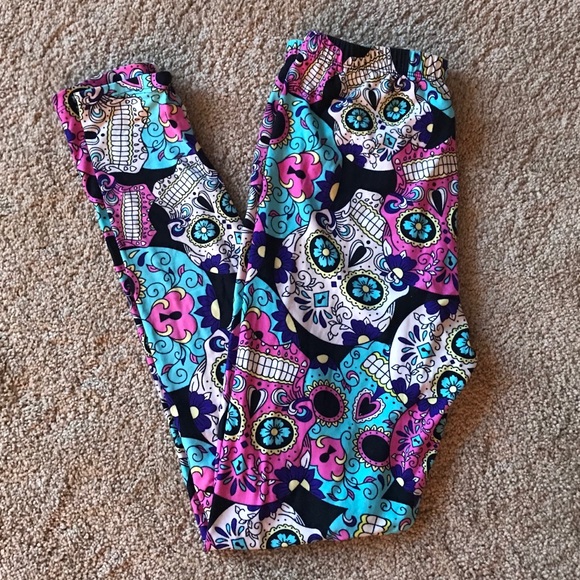 KYRA RESERVED Sugar Skull Printed Leggings - Picture 2 of 5